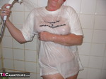 ValGasmic Exposed. Shower n Shave Free Pic 2