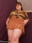 Curvy Gillian. Short Skirt Free Pic 7