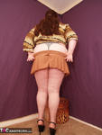 Curvy Gillian. Short Skirt Free Pic 10