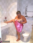 Grandma Libby. Hotel Bubble Bath Free Pic 3