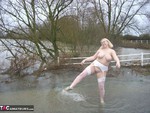 Barby. Barby's Water Fun Free Pic 18