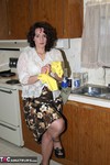 Reba. Lets Do Some Dishes Free Pic 1