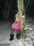 Barby. Barby Playing In The Snow Free Pic 2