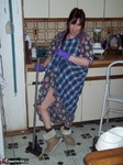 Moonaynjl. House Cleaning Free Pic 3