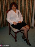 Curvy Claire. Receptionist Free Pic 3