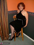 Curvy Claire. Night on the tiles Free Pic 2