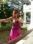 Jolanda. Sunbathing Sexiness Free Pic 5