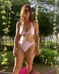 Jolanda. Sunbathing Sexiness Free Pic 7