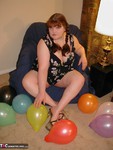Curvy Gillian. BlowJobs & Balloons Free Pic 1