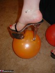 Curvy Gillian. BlowJobs & Balloons Free Pic 14