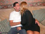 Couples Exposed. Bee & Ian Free Pic 3