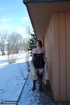 Misha MILF. Winter In The Park Free Pic 6