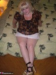 Taffy Spanx. Relaxing Free Pic 5