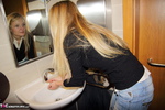 POVStation. Goldiegate Public Toilet Pt2 Free Pic 18