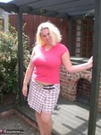 Barby. Barby's Summer Fun Free Pic 1