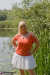 Melody. Peach By The Lake Free Pic 1