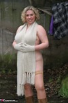 Barby. Barby's Winter Woodland Walk 2 Free Pic 2