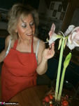 Caro. Wooden Spoon & Courgette Free Pic 12