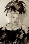 Gina George. Burlesque Free Pic 5