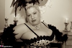 Gina George. Burlesque Free Pic 6