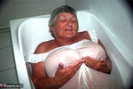 Grandma Libby. Bath Time Free Pic 6