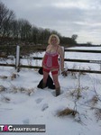 Barby. Cold, Frozen But Fun Free Pic 3