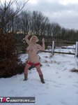Barby. Cold, Frozen But Fun Free Pic 10