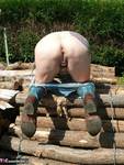 Mary Bitch. Show On The Wood Pile Free Pic 11