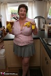 Kinky Carol. Horny In The Kitchen Pt1 Free Pic 6