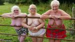 Lexie Cummings. Three Curvy Ladies In A Field Free Pic 18