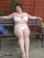 Kinky Carol. Relaxing In The Garden Pt2 Free Pic 7