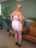 Girdle Goddess. Pretty In Pink Free Pic 11