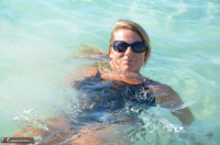 Sweet Susi. Swimsuit Milf In Florida Free Pic 11