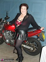 Kinky Carol. Biker Chick Pt1 Free Pic 1