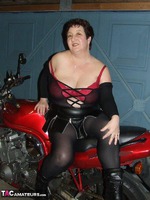 Kinky Carol. Biker Chick Pt1 Free Pic 17