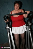 Kinky Carol. Exercising Pt1 Free Pic 9