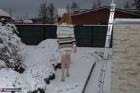 Kyras Nylons. Kyra In The Snow Free Pic 6