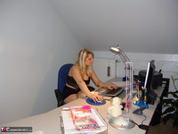 Sweet Susi. Smoking In The Office Free Pic 1