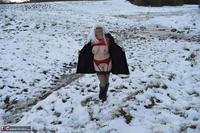 Barby Slut. Barby In The Snow Free Pic 5