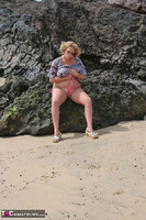 Curvy Claire. Surf's Up! Pt1 Free Pic 14