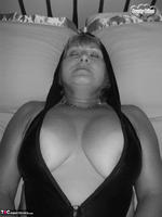 Busty Bliss. Black & White Bliss Free Pic 2