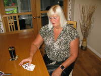 Chrissy UK. Playing Strip Poker Free Pic 3