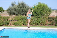 Sweet Susi. The Pool Cleaner Pt1 Free Pic 2