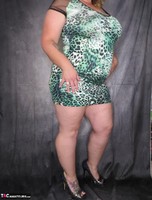 Busty Kris Ann. New Dress Free Pic 1