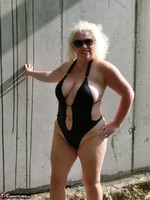 Barby. Swimsuit Barby Free Pic 1