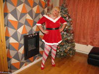 Chrissy UK. Mrs Claus Free Pic 1
