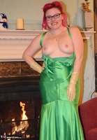 Mollie Foxxx. Posh Green Dress Free Pic 7