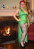Mollie Foxxx. Posh Green Dress Free Pic 11
