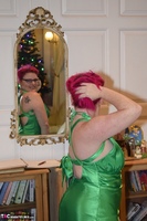 Mollie Foxxx. Posh Green Dress Free Pic 19