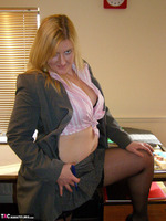 Samantha. Slutty Boss Free Pic 9